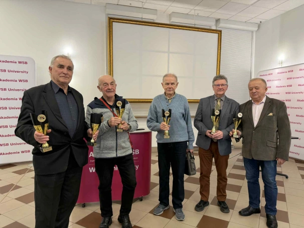 Zdjęcie nr 1 z galerii Brydż 11.02