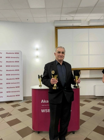 Zdjęcie nr 2 z galerii Brydż 11.02