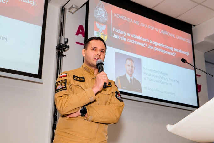 Zdjęcie nr 38 z galerii Od alarmu po cyberzagrożenia. Akademia WSB szkoli w reagowaniu na kryzysy