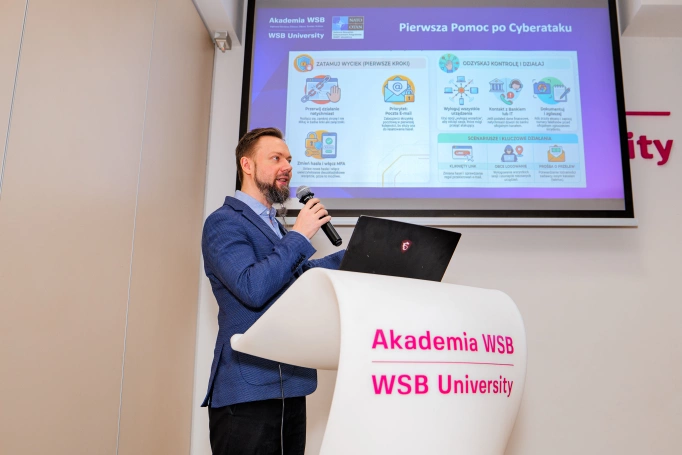 Zdjęcie nr 33 z galerii Od alarmu po cyberzagrożenia. Akademia WSB szkoli w reagowaniu na kryzysy