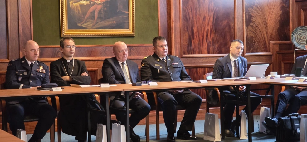 Zdjęcie nr 4 z galerii Prof. Bernard Wiśniewski