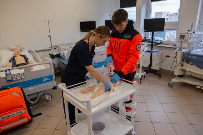 Zdjęcie nr 1 z galerii Long-Cycle Master's Degree in Medicine