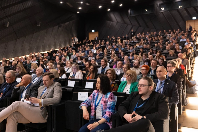 Zdjęcie nr 7 z galerii Akademia WSB na II Śląskiej Debacie o Bezpieczeństwie Pracy