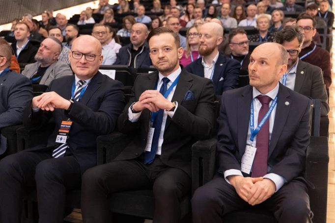 Zdjęcie nr 4 z galerii WSB University at the 2nd Silesian Debate on Occupational Safety 