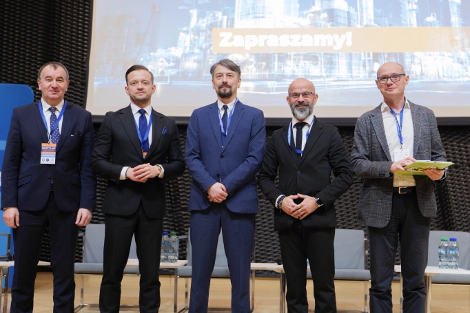 Zdjęcie nr 6 z galerii WSB University at the 2nd Silesian Debate on Occupational Safety 