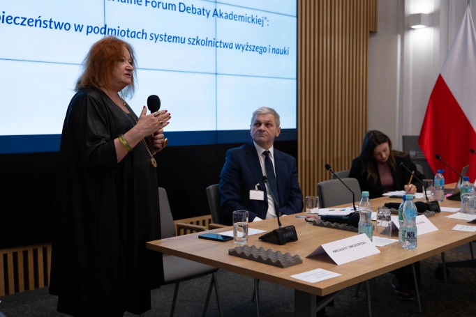 Zdjęcie nr 4 z galerii Głos ekspert&oacute;w AWSB wybrzmiał w MNiSW podczas dyskusji o bezpieczeństwie w uczelniach wyższych 