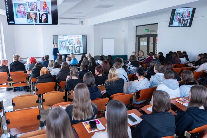 Zdjęcie nr 33 z galerii Dzien otwarty AWSB