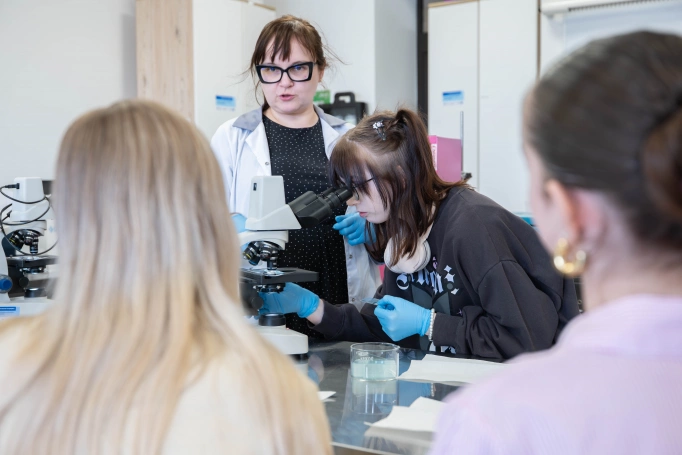 Zdjęcie nr 38 z galerii Dzien otwarty AWSB