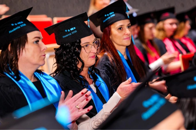 Zdjęcie nr 44 z galerii Gala Wręczenia Dyplom&oacute;w  12.03.2026 