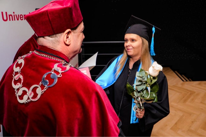 Zdjęcie nr 51 z galerii Gala Wręczenia Dyplom&oacute;w  12.03.2026 