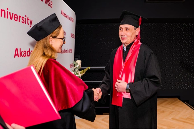 Zdjęcie nr 54 z galerii Gala Wręczenia Dyplom&oacute;w  12.03.2026 