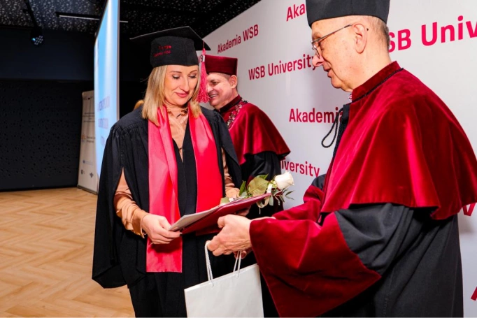 Zdjęcie nr 61 z galerii Gala Wręczenia Dyplom&oacute;w  12.03.2026 