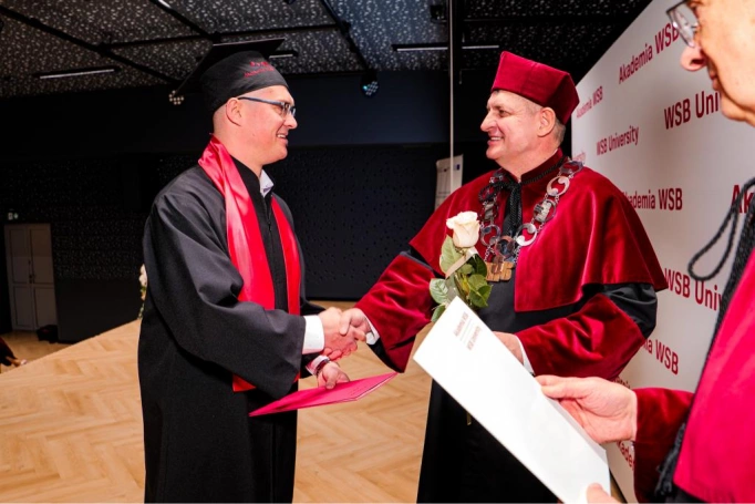 Zdjęcie nr 63 z galerii Gala Wręczenia Dyplom&oacute;w  12.03.2026 