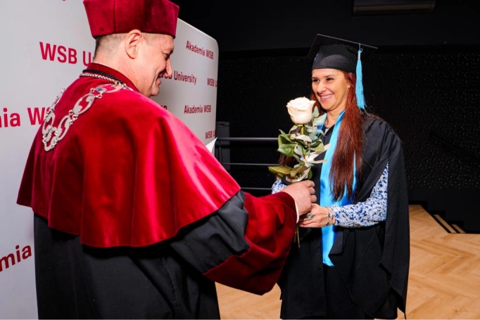 Zdjęcie nr 75 z galerii Gala Wręczenia Dyplom&oacute;w  12.03.2026 