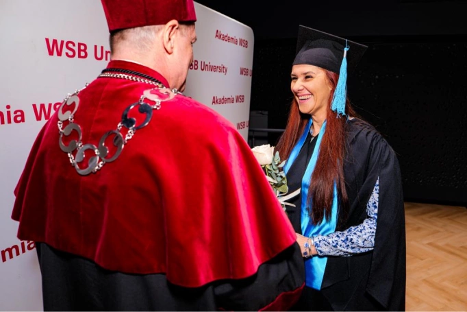 Zdjęcie nr 76 z galerii Gala Wręczenia Dyplom&oacute;w  12.03.2026 