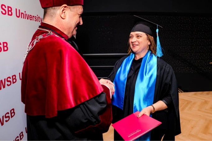 Zdjęcie nr 87 z galerii Gala Wręczenia Dyplom&oacute;w  12.03.2026 