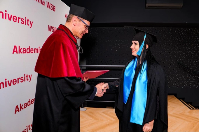 Zdjęcie nr 89 z galerii Gala Wręczenia Dyplom&oacute;w  12.03.2026 