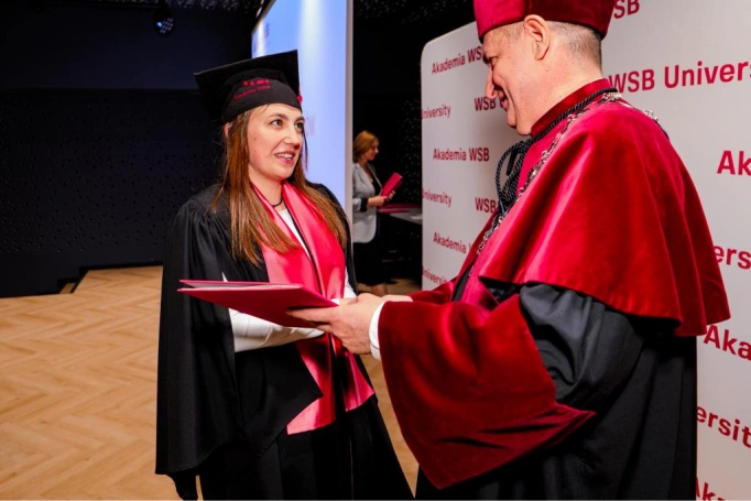 Zdjęcie nr 94 z galerii Gala Wręczenia Dyplom&oacute;w  12.03.2026 