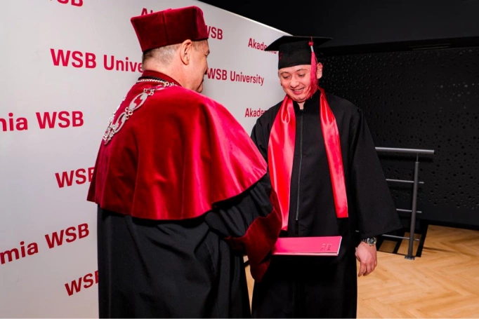 Zdjęcie nr 96 z galerii Gala Wręczenia Dyplom&oacute;w  12.03.2026 