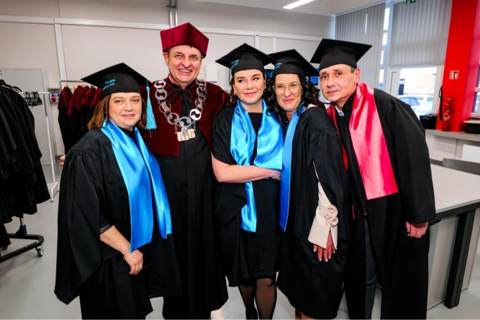 Zdjęcie nr 8 z galerii Gala Wręczenia Dyplom&oacute;w  12.03.2026 