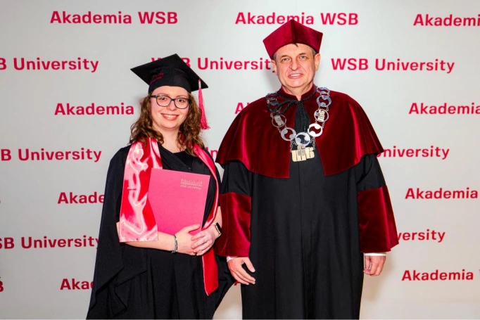 Zdjęcie nr 99 z galerii Gala Wręczenia Dyplom&oacute;w  12.03.2026 