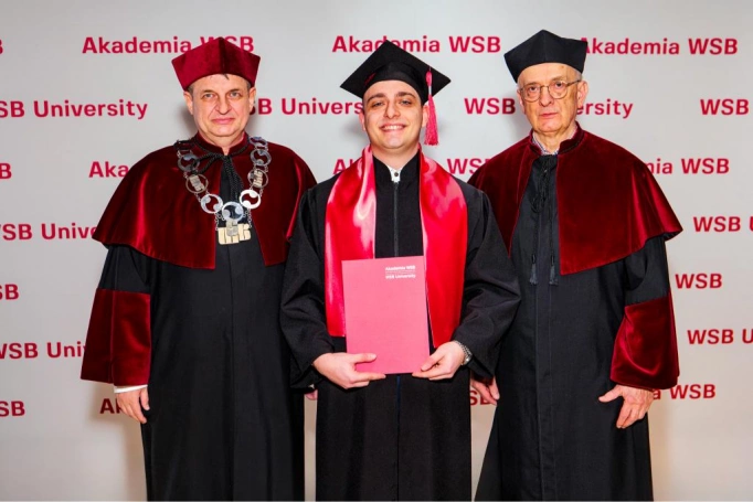 Zdjęcie nr 112 z galerii Gala Wręczenia Dyplom&oacute;w  12.03.2026 