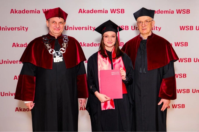 Zdjęcie nr 114 z galerii Gala Wręczenia Dyplom&oacute;w  12.03.2026 