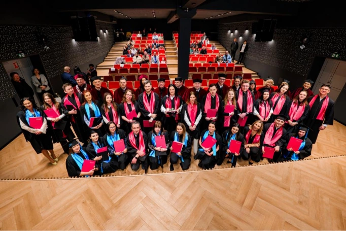 Zdjęcie nr 126 z galerii Gala Wręczenia Dyplom&oacute;w  12.03.2026 