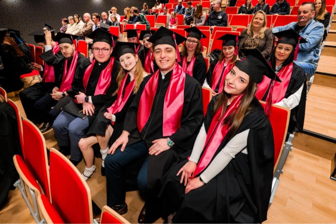 Zdjęcie nr 2 z galerii Gala Wręczenia Dyplom&oacute;w  12.03.2026 