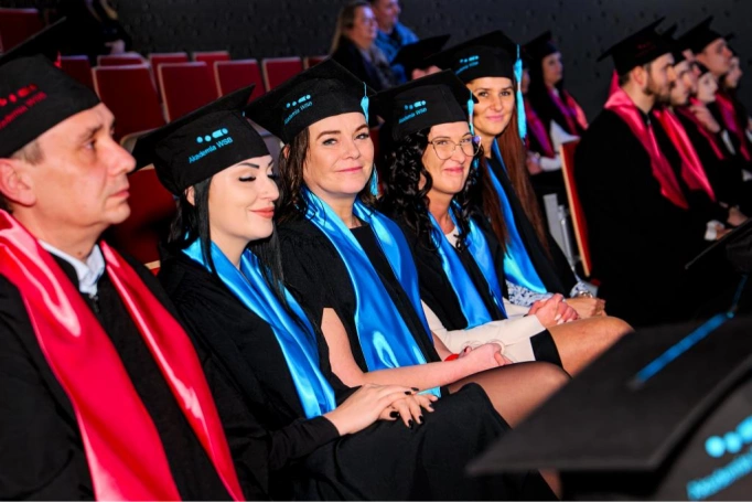 Zdjęcie nr 33 z galerii Gala Wręczenia Dyplom&oacute;w  12.03.2026 