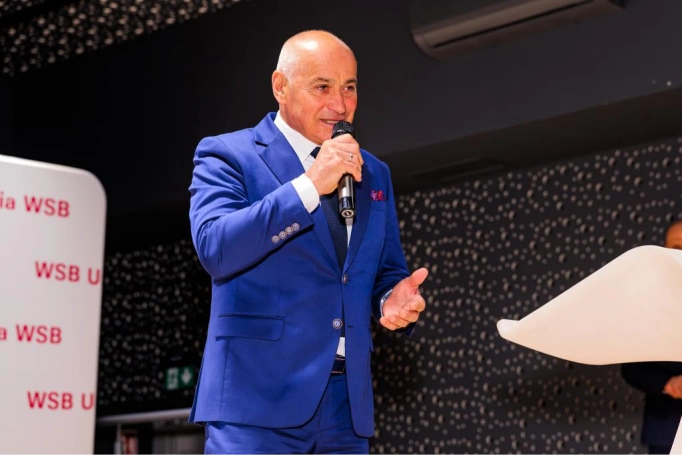 Zdjęcie nr 41 z galerii Gala Wręczenia Dyplom&oacute;w  12.03.2026 