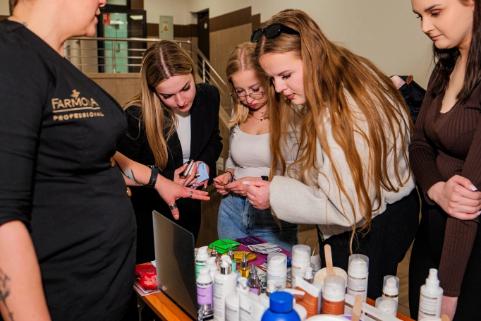 Zdjęcie nr 15 z galerii Cosmetology of the future