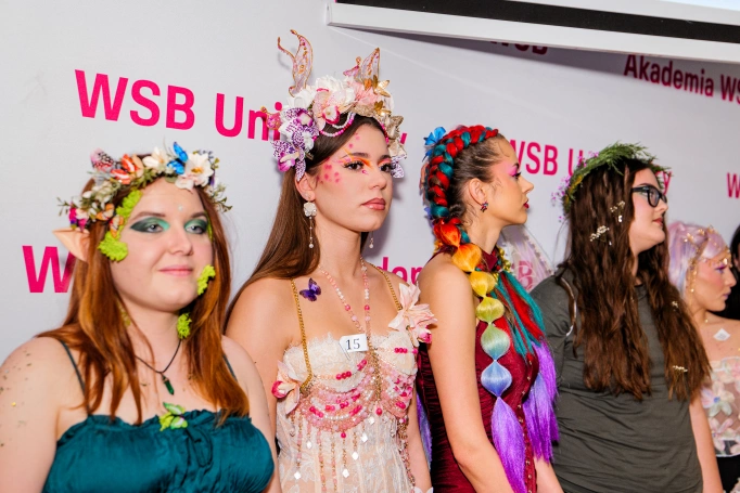 Zdjęcie nr 52 z galerii Cosmetology of the future