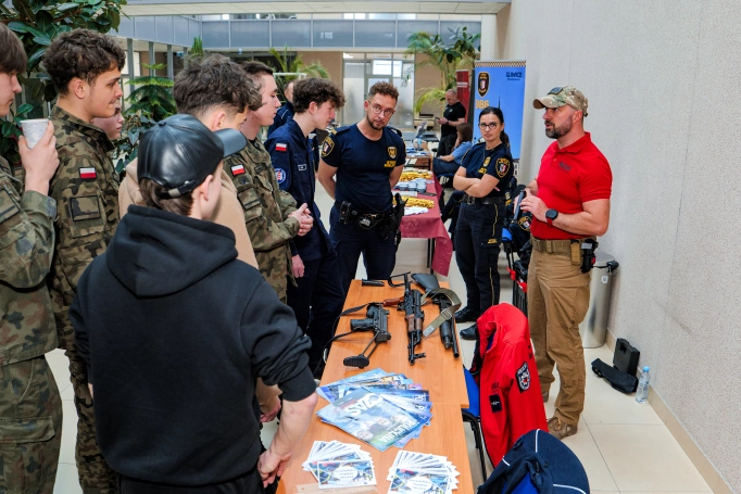 Zdjęcie nr 16 z galerii Dzień Bezpieczeństwa Gliwice