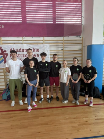 Zdjęcie nr 11 z galerii badminton