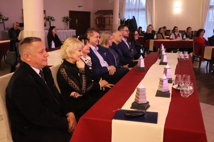 Zdjęcie nr 12 z galerii Gala Jubileuszowa z okazji 10-lecia Festiwalu Żywiec miasto zmySŁ&Oacute;W