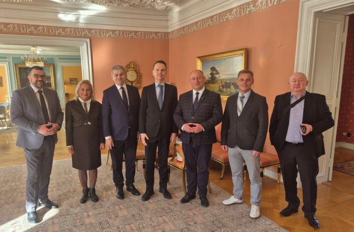 Zdjęcie nr 1 z galerii Szwedzka lekcja bezpieczeństwa. Akademia WSB wsp&oacute;łtworzy międzynarodowy standard ochrony ludności