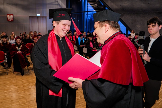 Zdjęcie nr 15 z galerii Gala studi&oacute;w I i II stopnia Krak&oacute;w 25.03