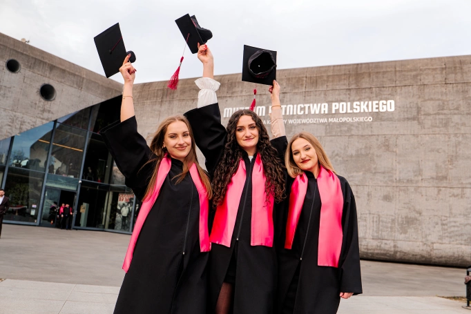 Zdjęcie nr 26 z galerii Gala studi&oacute;w I i II stopnia Krak&oacute;w 25.03