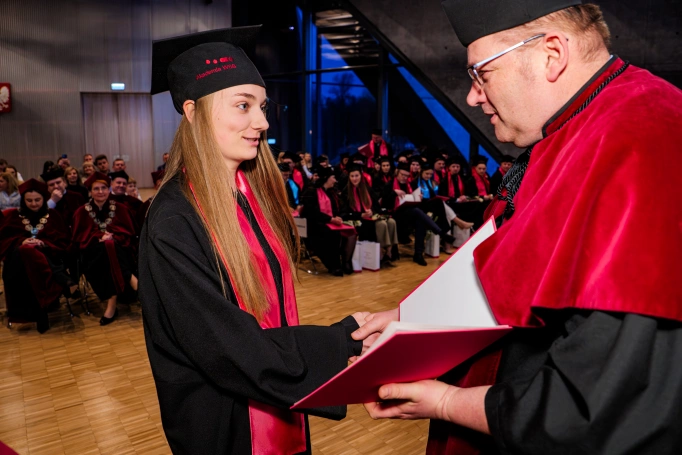 Zdjęcie nr 21 z galerii Gala studi&oacute;w I i II stopnia Krak&oacute;w 25.03