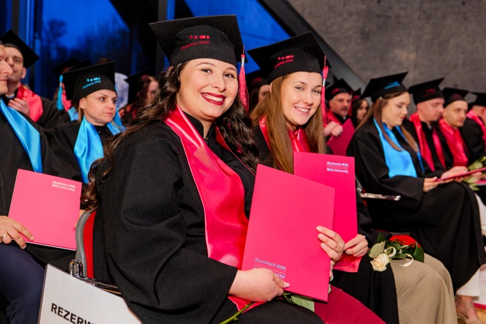 Zdjęcie nr 47 z galerii Gala studi&oacute;w I i II stopnia Krak&oacute;w 25.03