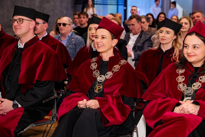 Zdjęcie nr 2 z galerii Gala studi&oacute;w I i II stopnia Krak&oacute;w 25.03