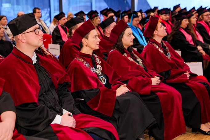 Zdjęcie nr 8 z galerii Gala studi&oacute;w I i II stopnia Krak&oacute;w 25.03