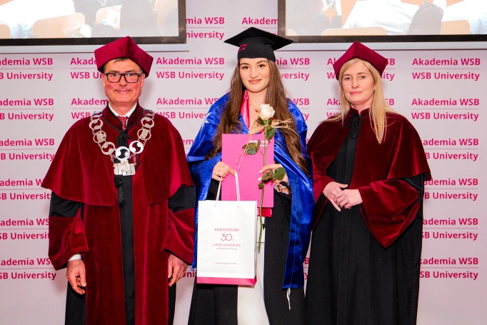 Zdjęcie nr 12 z galerii Międzynarodowa Gala Absolwent&oacute;w Akademii WSB w Dąbrowie G&oacute;rniczej