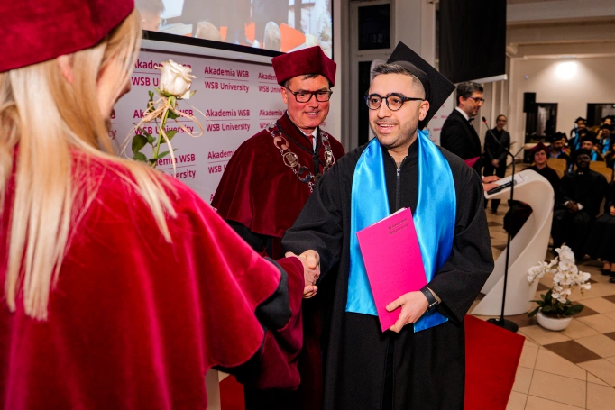 Zdjęcie nr 19 z galerii Międzynarodowa Gala Absolwent&oacute;w Akademii WSB w Dąbrowie G&oacute;rniczej