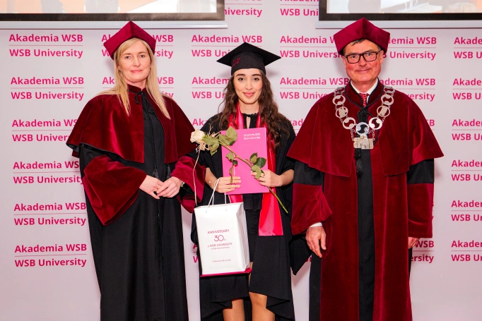 Zdjęcie nr 21 z galerii Międzynarodowa Gala Absolwent&oacute;w Akademii WSB w Dąbrowie G&oacute;rniczej