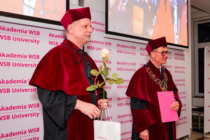 Zdjęcie nr 22 z galerii Międzynarodowa Gala Absolwent&oacute;w Akademii WSB w Dąbrowie G&oacute;rniczej