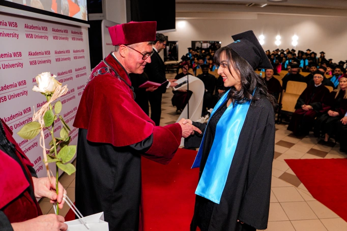 Zdjęcie nr 23 z galerii Międzynarodowa Gala Absolwent&oacute;w Akademii WSB w Dąbrowie G&oacute;rniczej