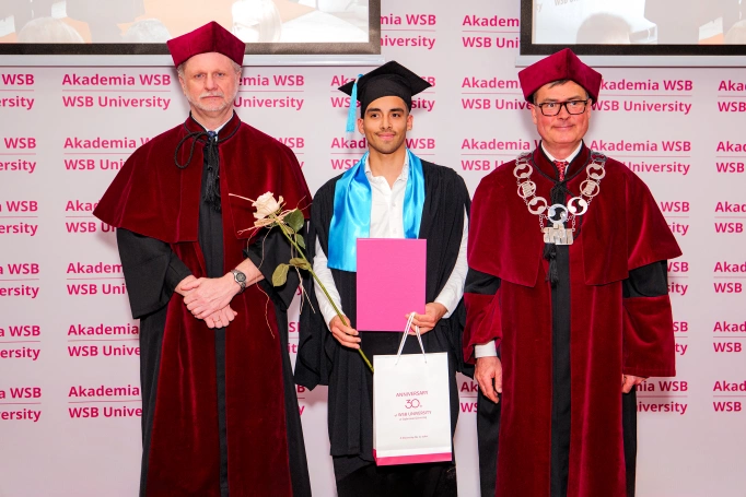 Zdjęcie nr 27 z galerii Międzynarodowa Gala Absolwent&oacute;w Akademii WSB w Dąbrowie G&oacute;rniczej