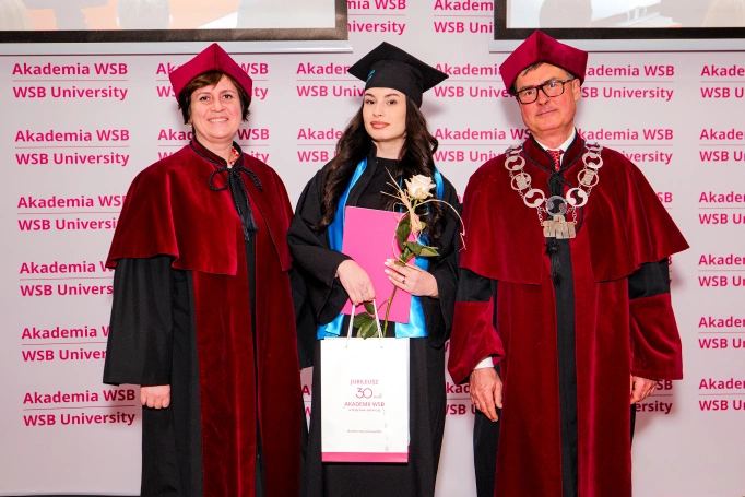 Zdjęcie nr 35 z galerii Międzynarodowa Gala Absolwent&oacute;w Akademii WSB w Dąbrowie G&oacute;rniczej